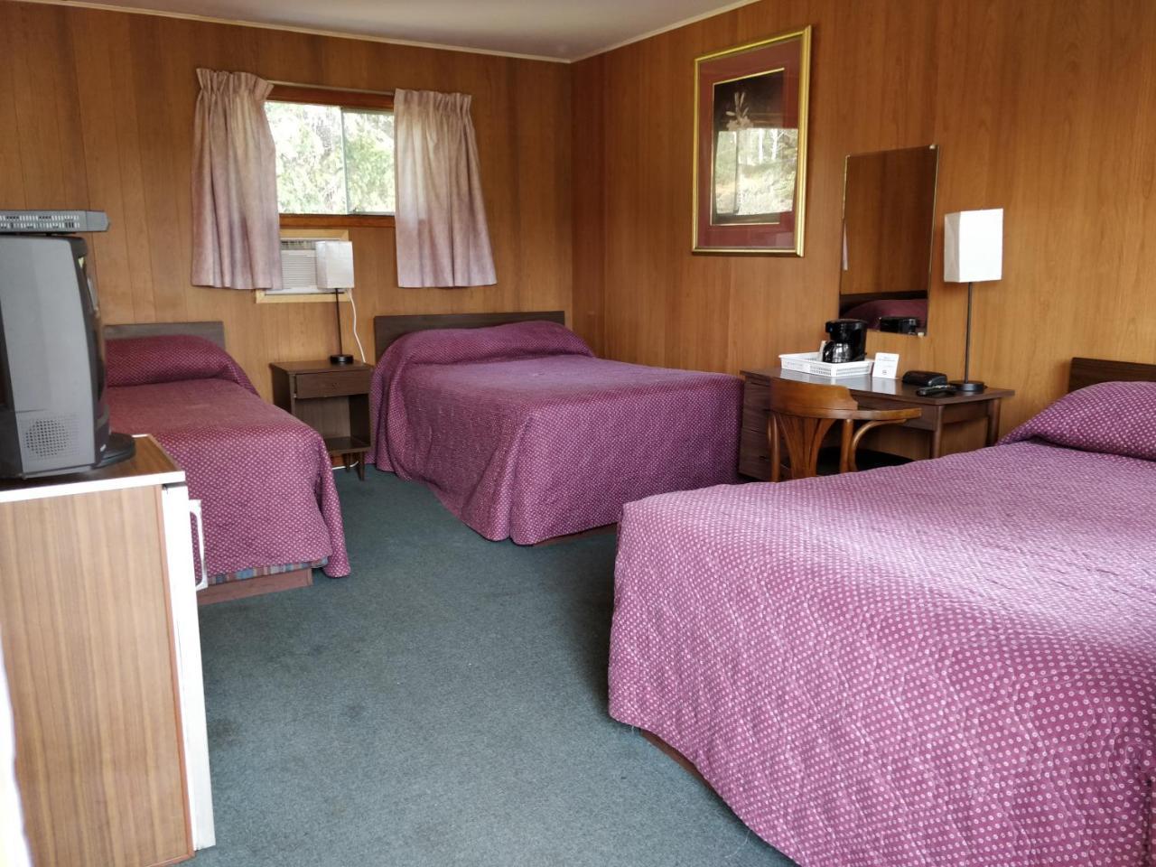 Telstar Motel Kakabeka Falls Extérieur photo
